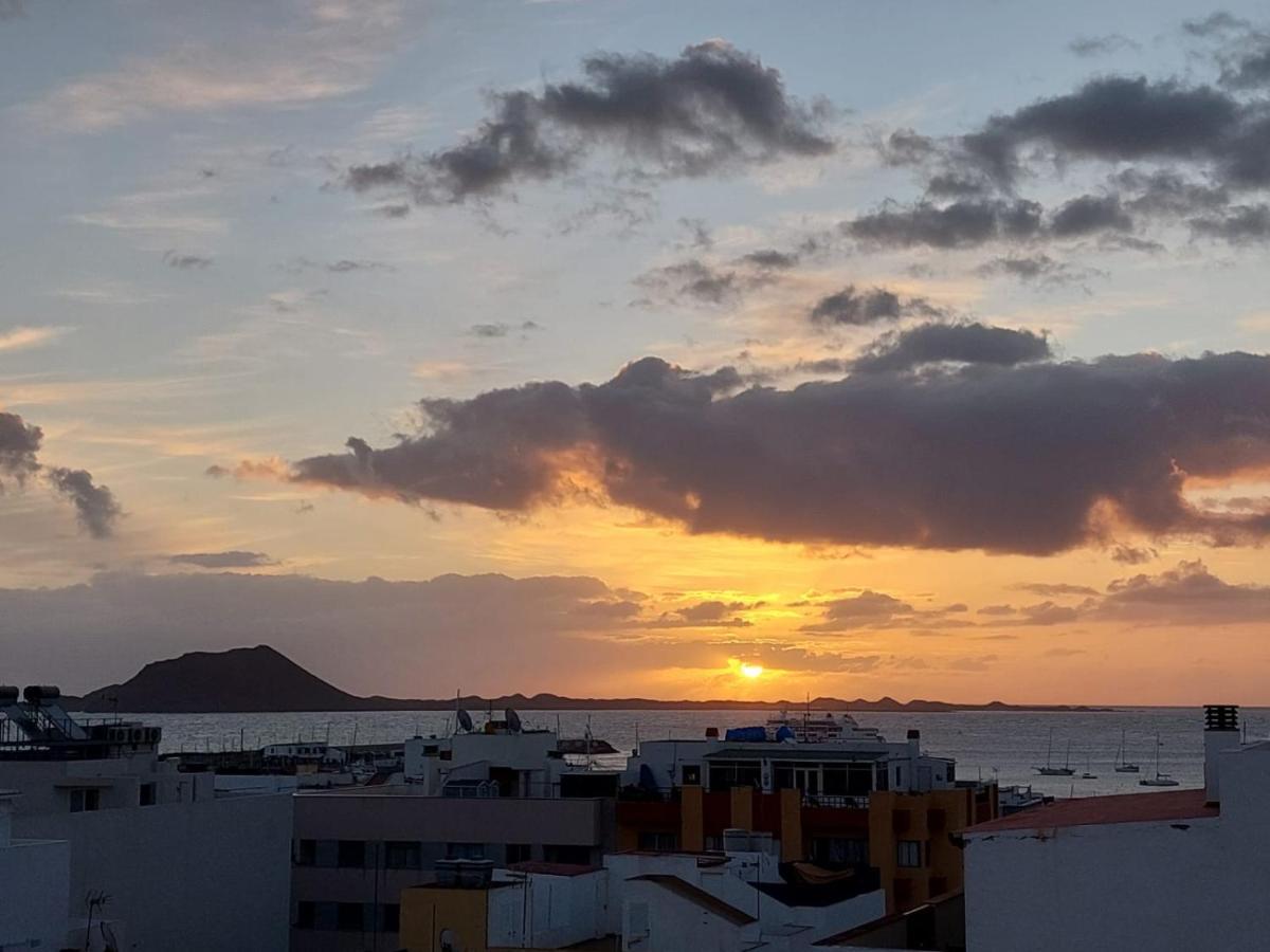 Precioso Atico Con Vistas Al Mar Parking Gratuito Appartement Corralejo Buitenkant foto